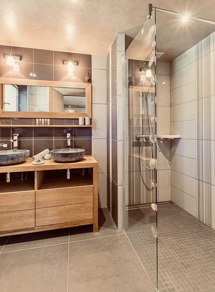 Chalet Jardin d'Angèle | Bed and Breakfast Courchevel Italian shower