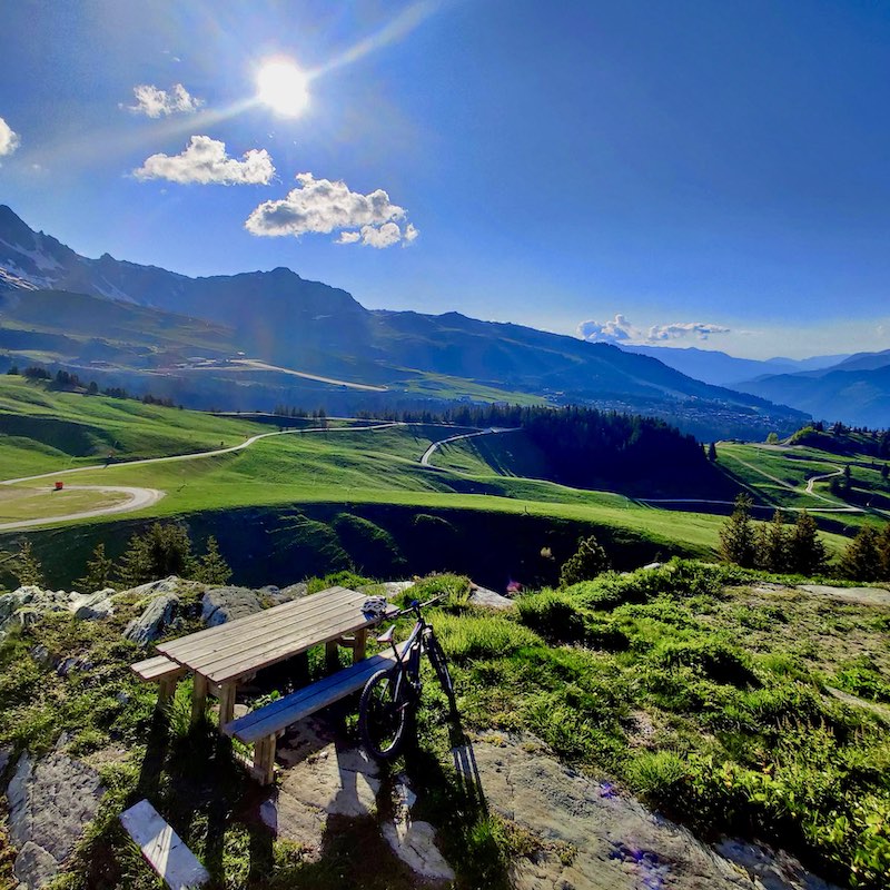 Chalet Jardin d'Angèle | Chambre d'Hôtes Savoie vélo