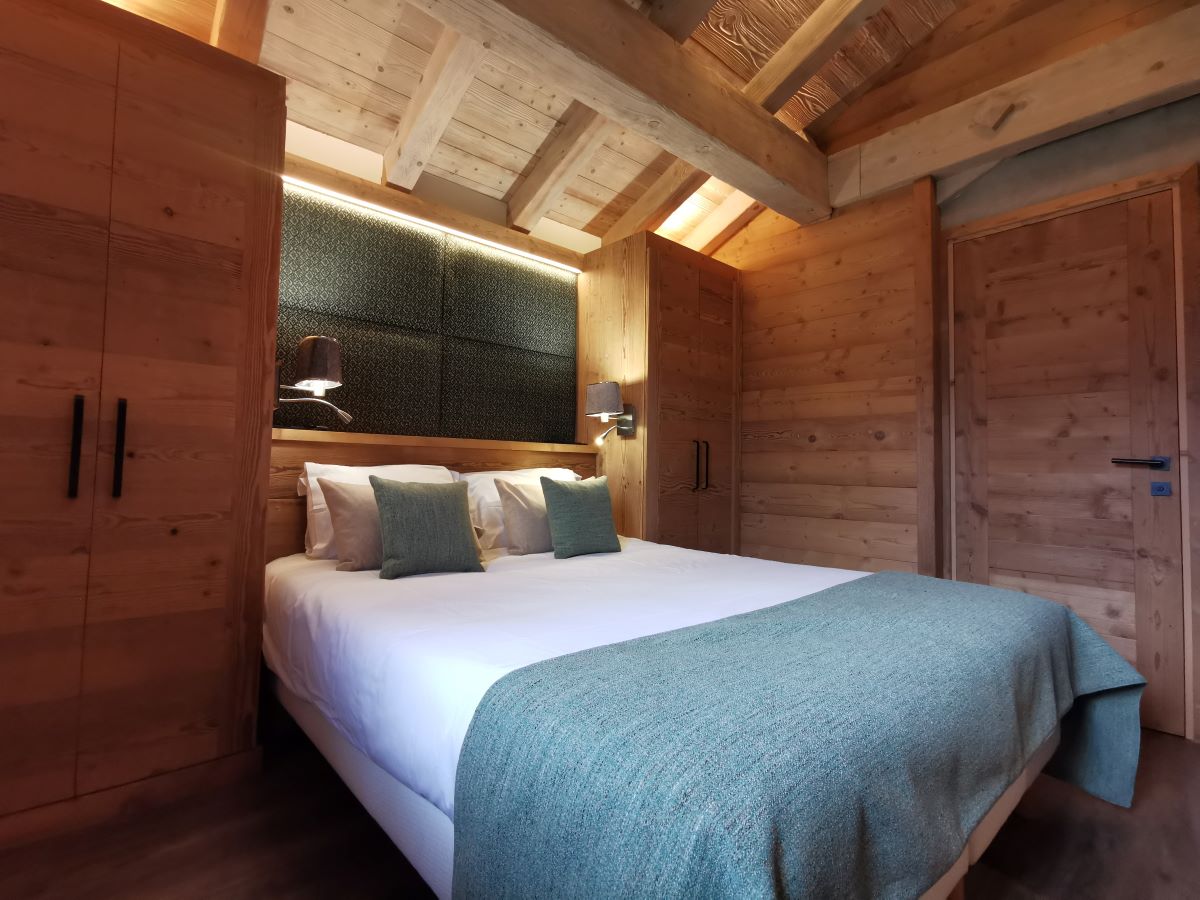 Chalet Jardin d'Angèle | Chambre d'Hôtes rénovation gentiane