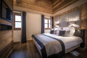 Chalet Jardin d'Angèle | ©Richard Roberts, guest room Courchevel