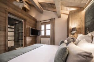 Chalet Jardin d'Angèle | ©Richard Roberts, guest room Courchevel